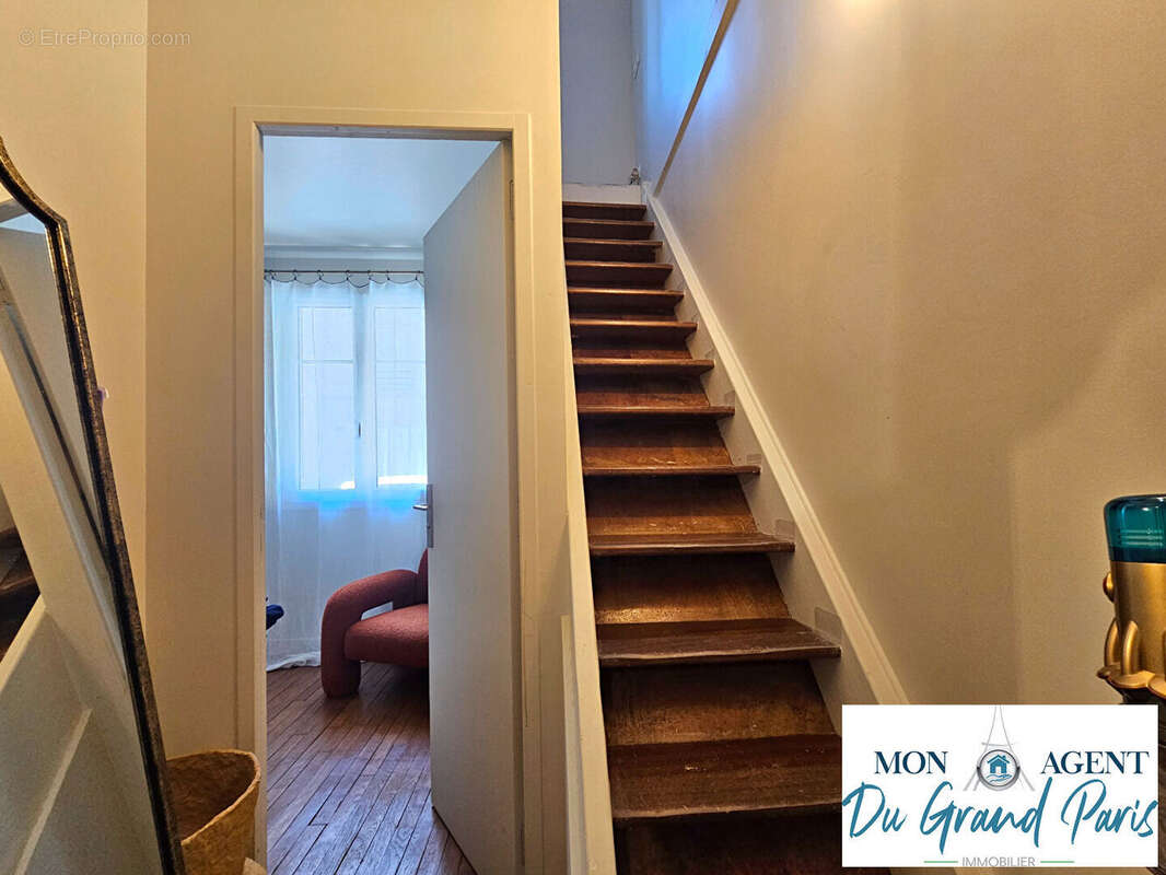 Appartement à PARIS-14E