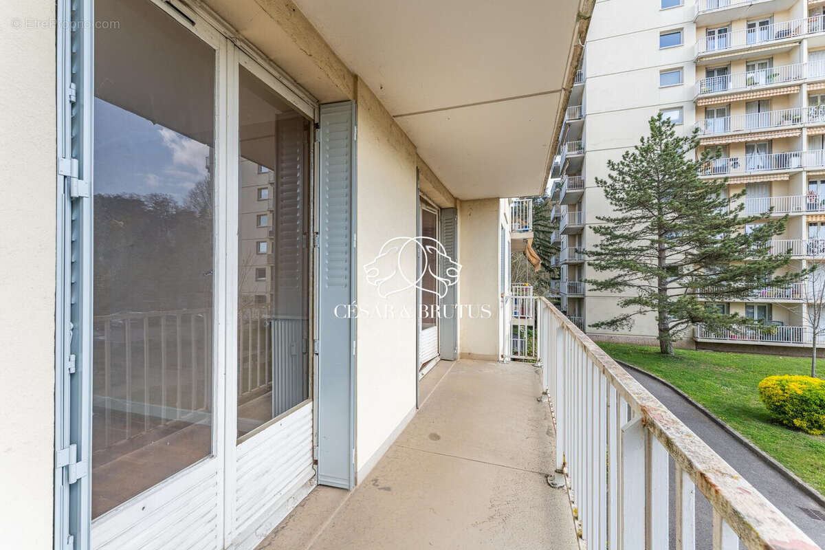 Appartement à OULLINS