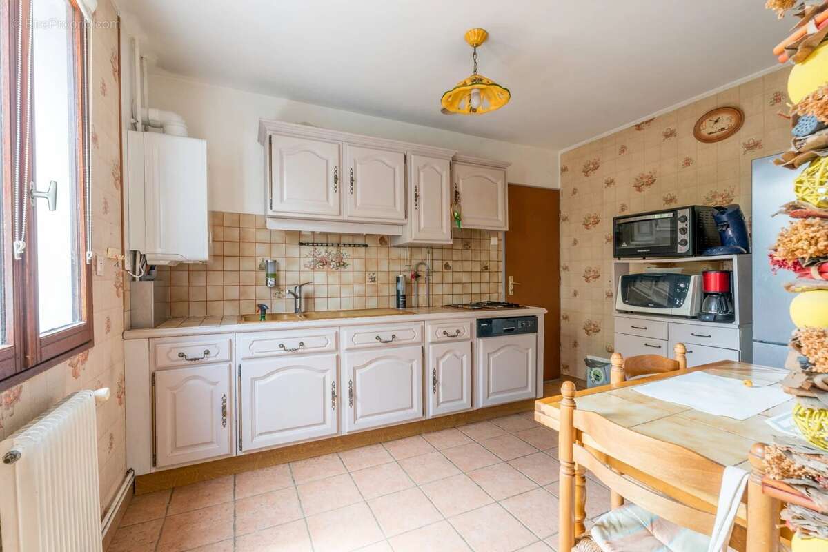 Maison mitoyenne T5 avec jardin - photo 8