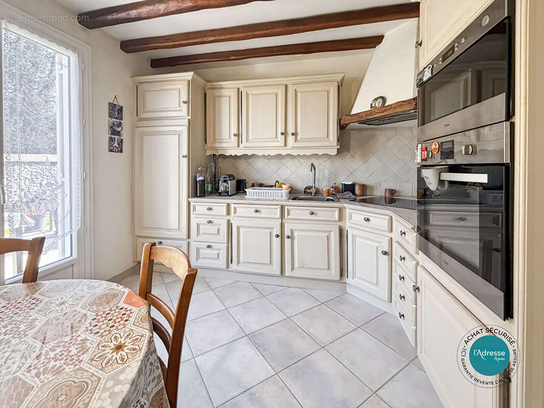 Maison à FONTENAY-LE-VICOMTE