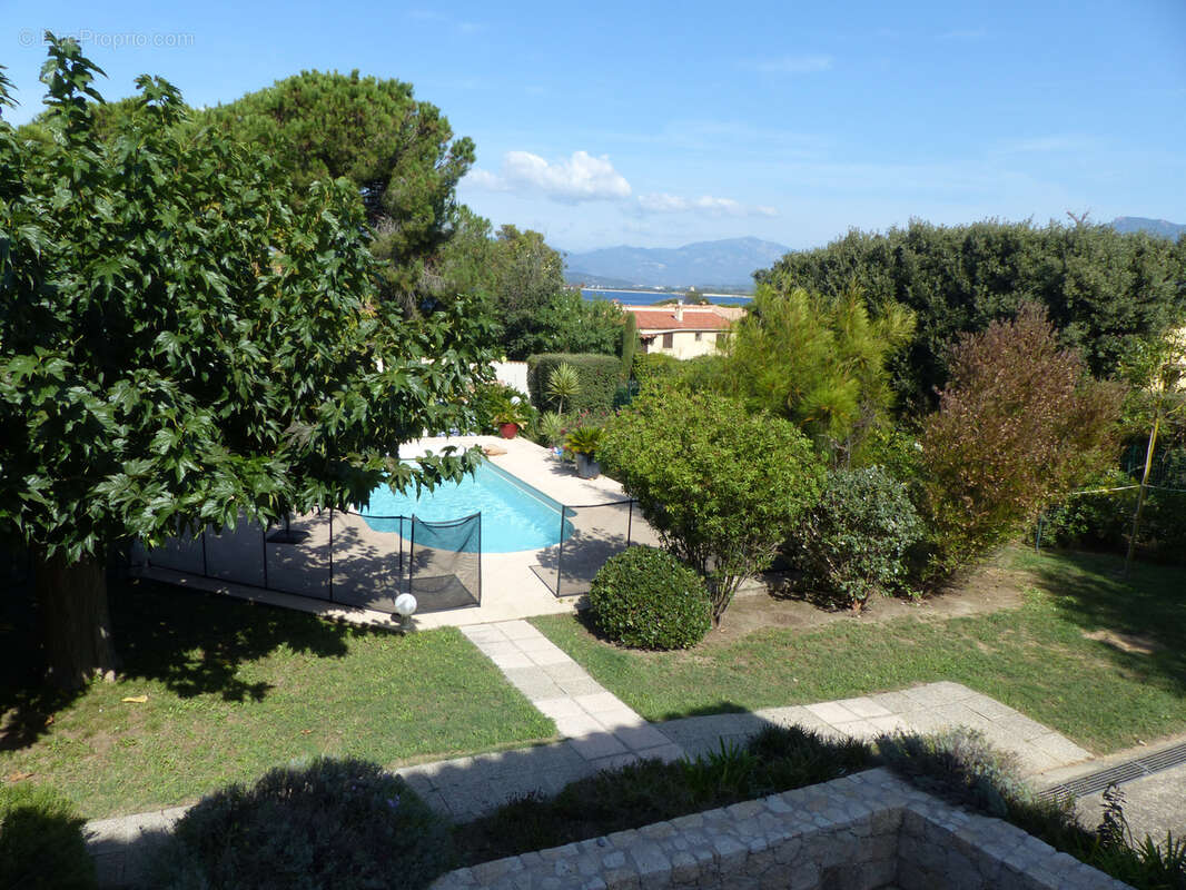Porticcio villa bord de mer 7 pieces acces  direct plage - photo 4