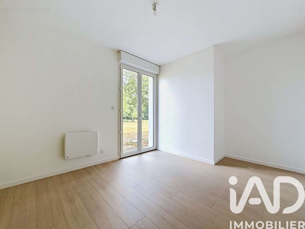 Maison 95 m² à Castelnau-De-Medoc  - photo 8