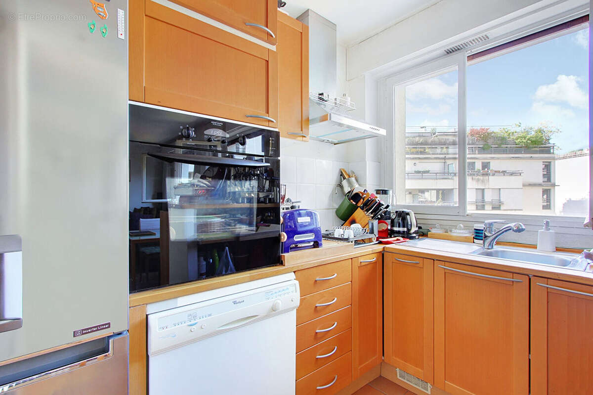 Appartement à PARIS-15E