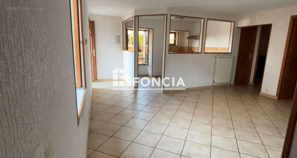 Appartement à VILLARD-BONNOT