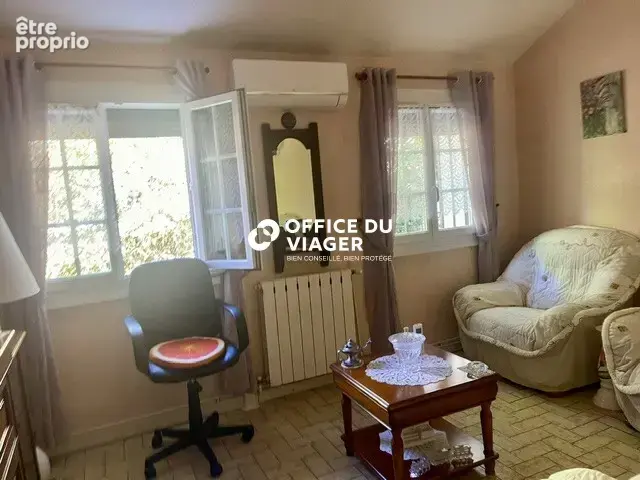 Maison - 5 pièces -  106 m² - photo 4