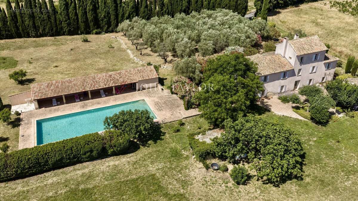 Séguret - Superbe propriété du XIXe Siècle - photo 2
