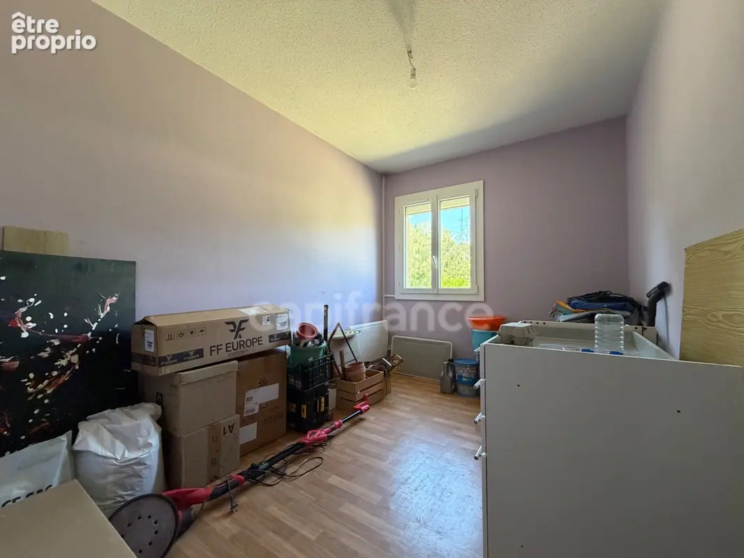 Maison de 110 m2, terrain clos et arboré 1000 m2, 4 chambres, 1 bureau, tout-à-l'égout, fibre optique, tf 615€, double vitrage p - photo 12