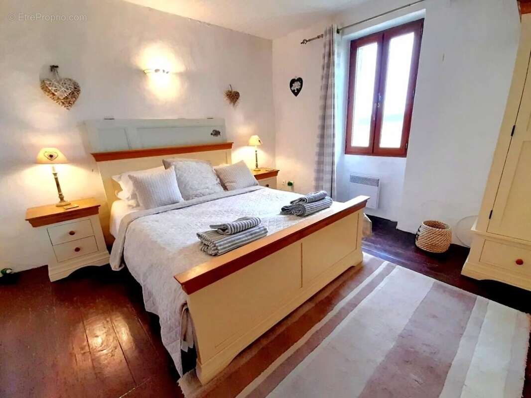 Appartement à SAINT-CAPRAISE-D'EYMET