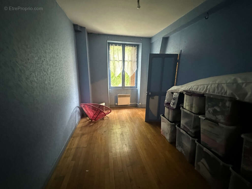 Appartement à POUGUES-LES-EAUX