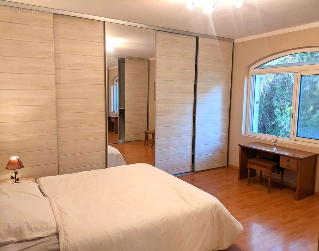 Belle Maison D'architecte de Caractère, 220m2 à vendre à Castelnau le lez sur 2200 m2 de terrain. - photo 20