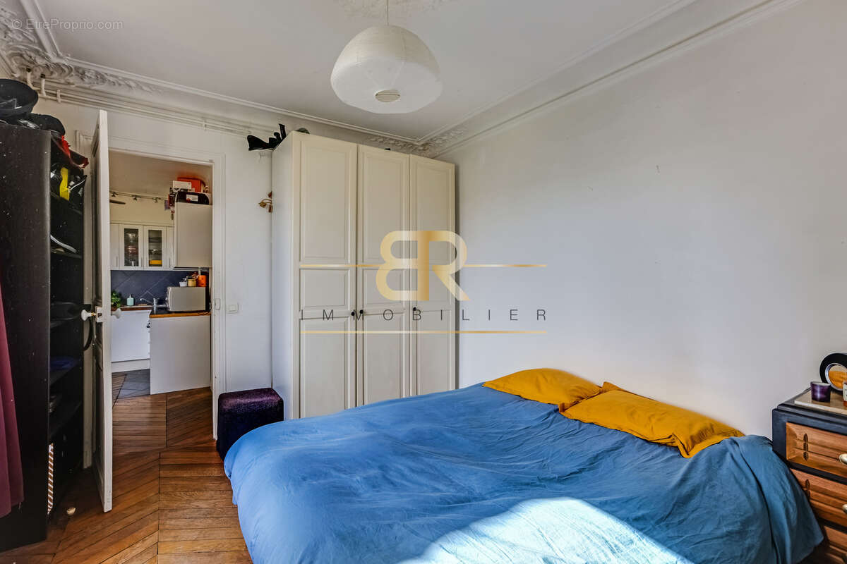 Appartement à PARIS-14E