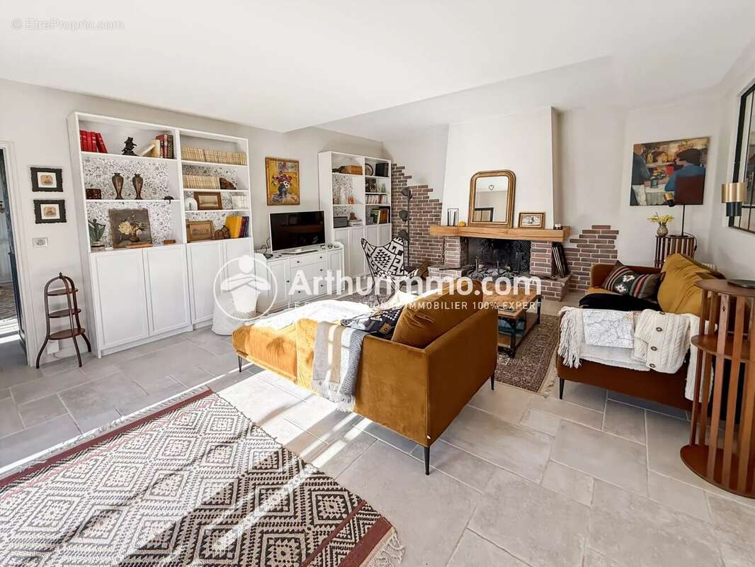 Maison à SOISY-SUR-SEINE