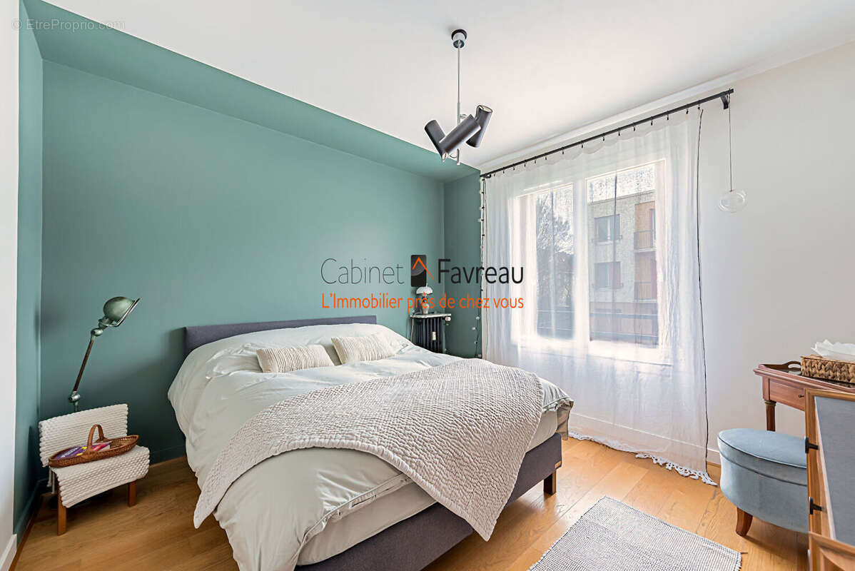 Appartement à L'HAY-LES-ROSES