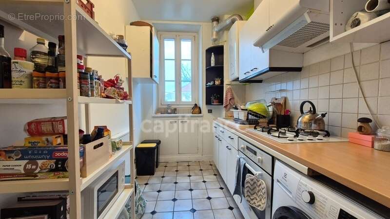 Appartement à vendre 2 pièces - Caves et Grenier à ETAMPES (91) - photo 5