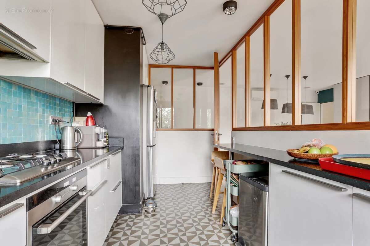 Appartement à LEVALLOIS-PERRET