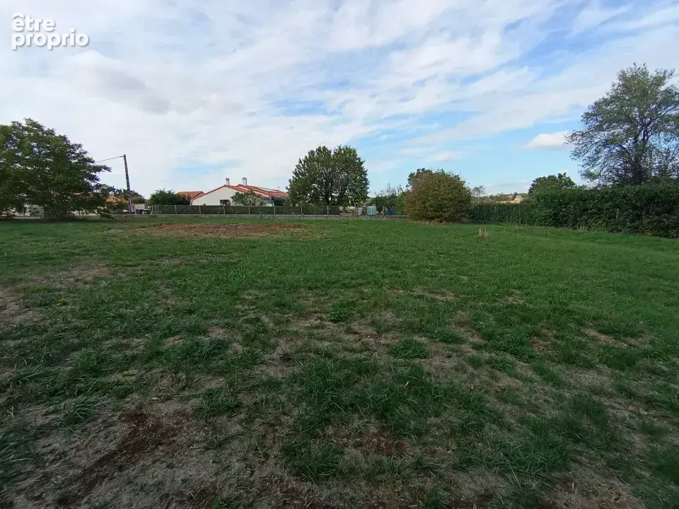 Terrain à SOYAUX