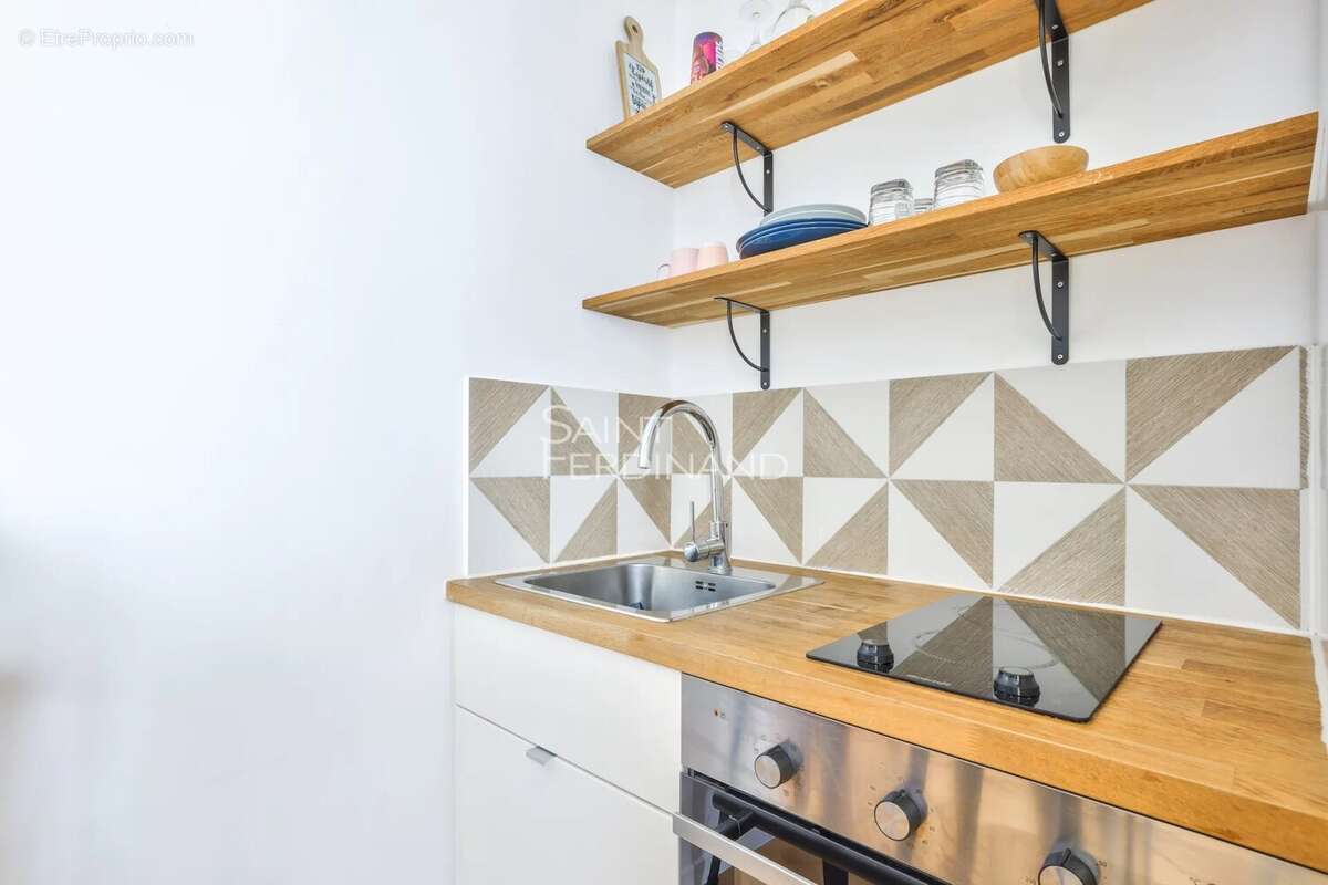 Appartement à PARIS-17E