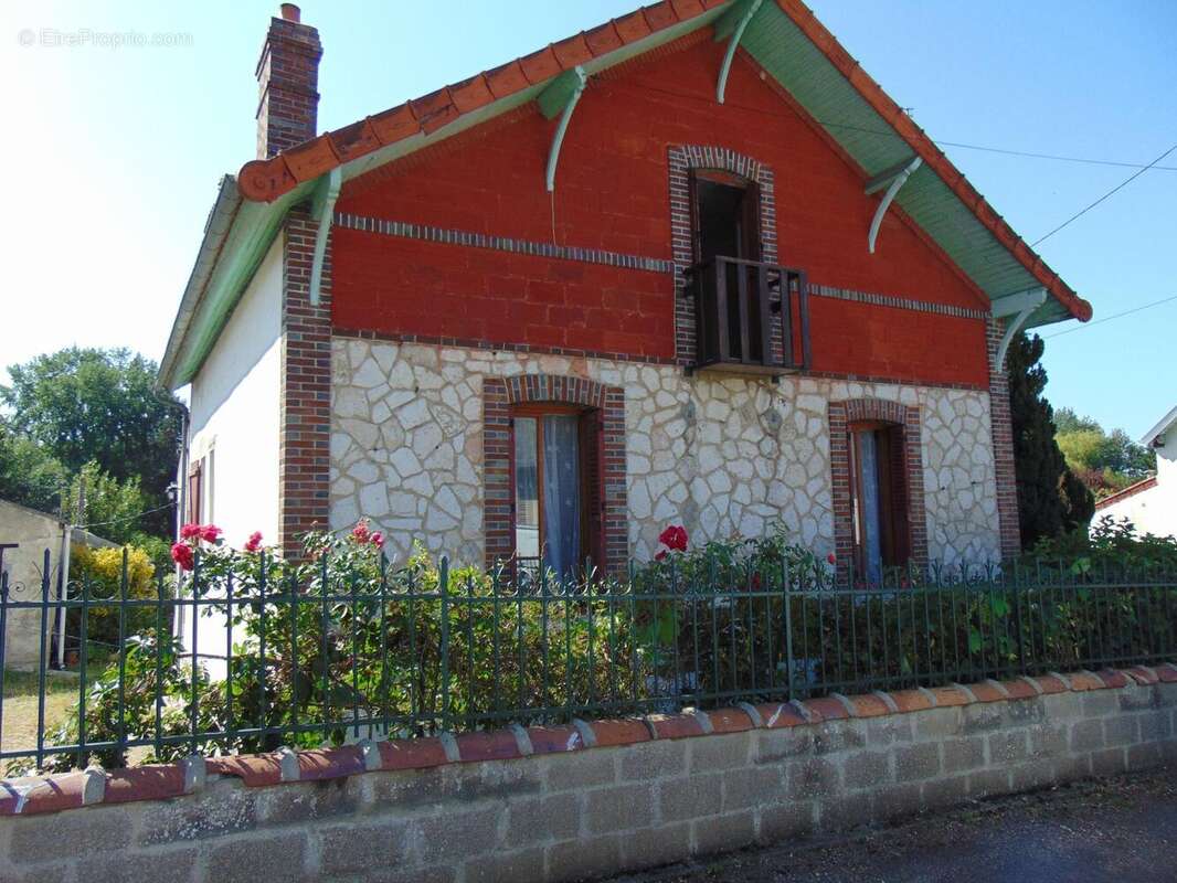 Photo 9 - Maison à CORQUILLEROY