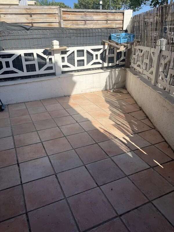 L'agence via immobilier vous propose :a gignac la nerthe  ra - photo 2