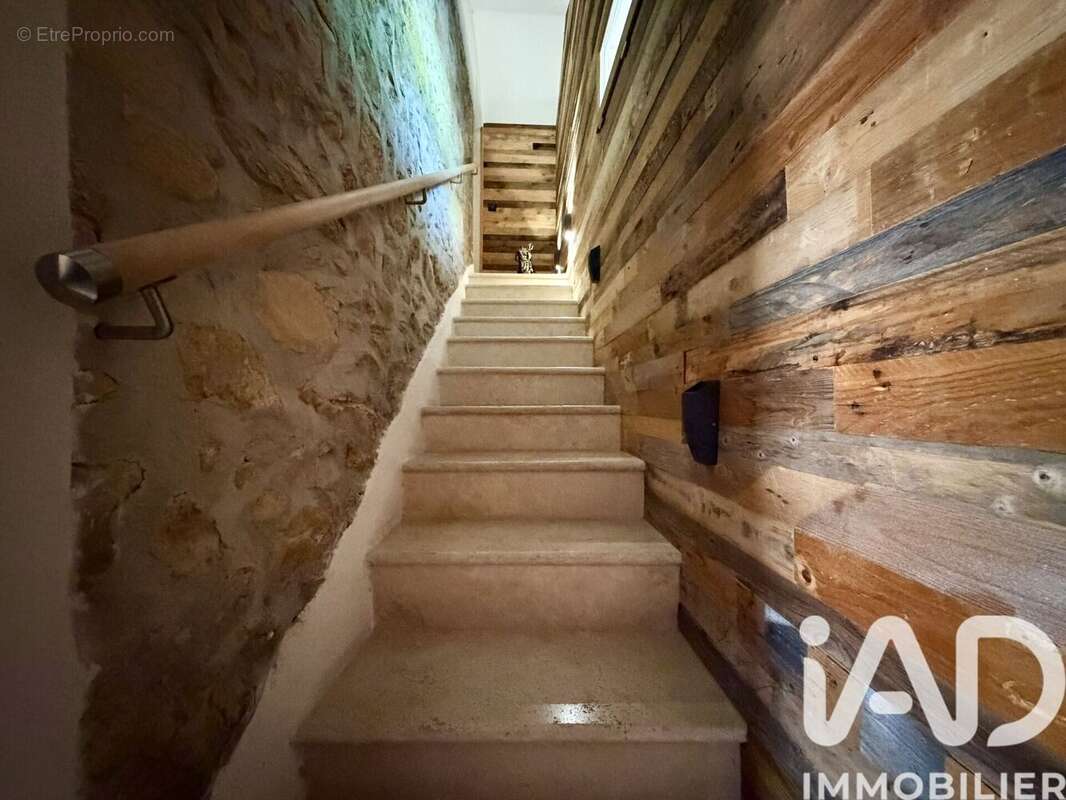 Photo 6 - Maison à SOLLIES-TOUCAS