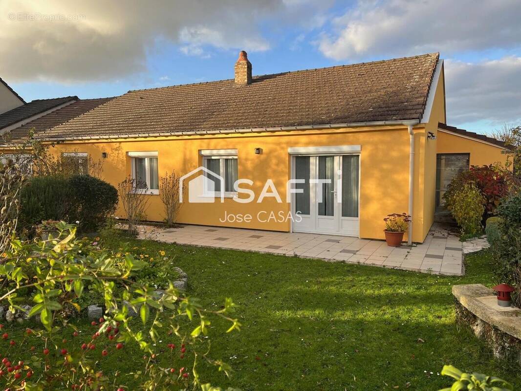 Photo 1 - Maison à SAINT-PIERRE-DES-FLEURS