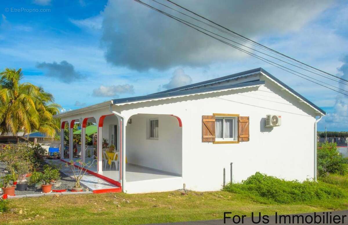 Maison à SAINTE-ANNE