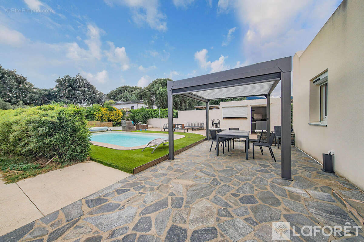 Maison Venzolasca 7 pièce(s) 175 m2 - photo 2