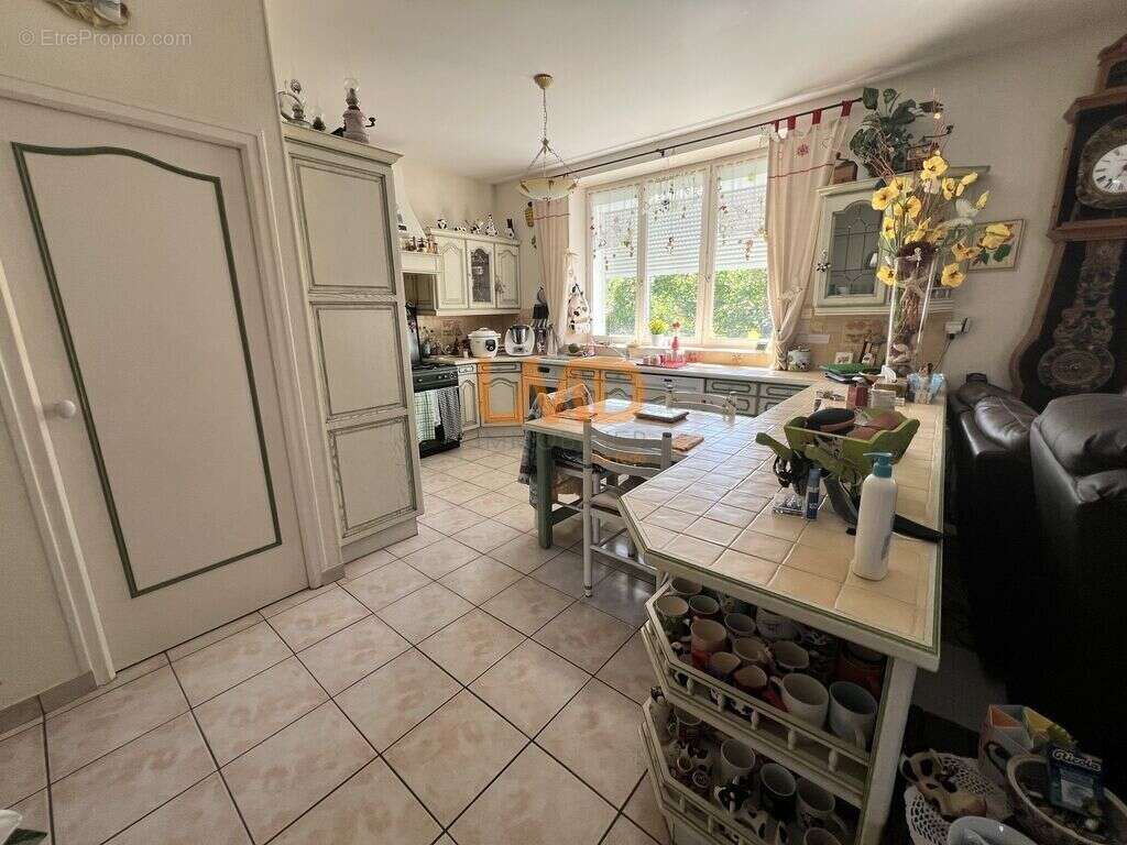 Maison lumineuse avec jardin - photo 2