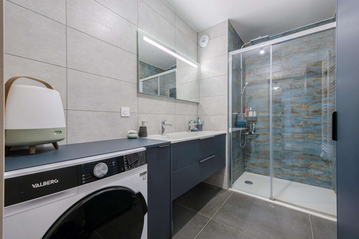 Appartement à AIX-LES-BAINS