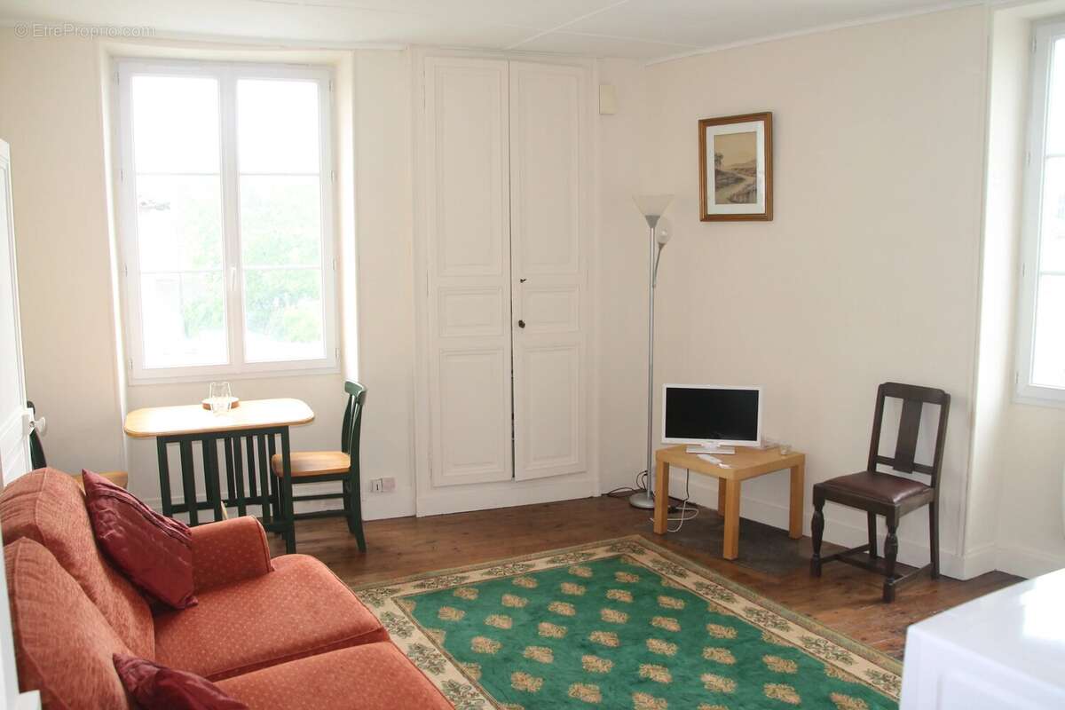 Excellente opportunité d'investissement : immeuble comprenant 3 petits appartements destinés à la location - photo 13