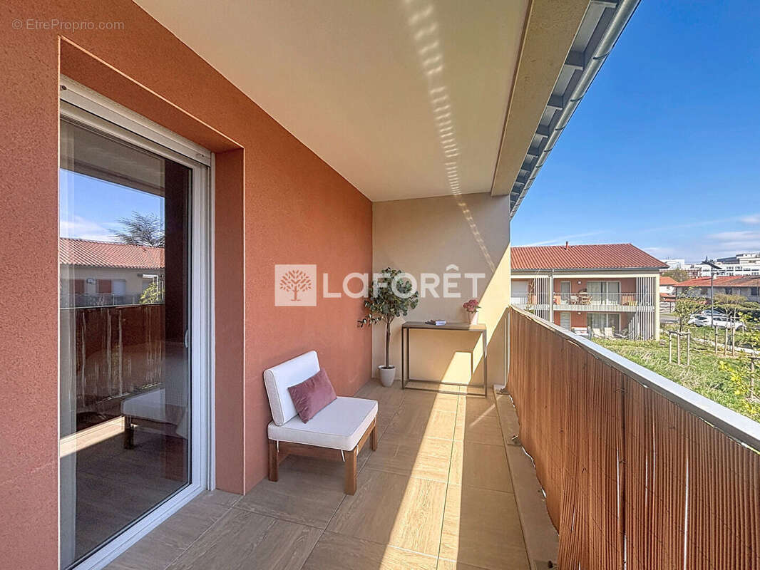 Appartement à RILLIEUX-LA-PAPE