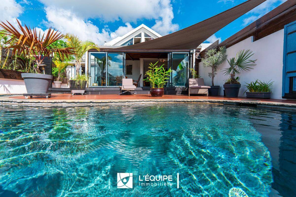 Maison à SAINT-DENIS