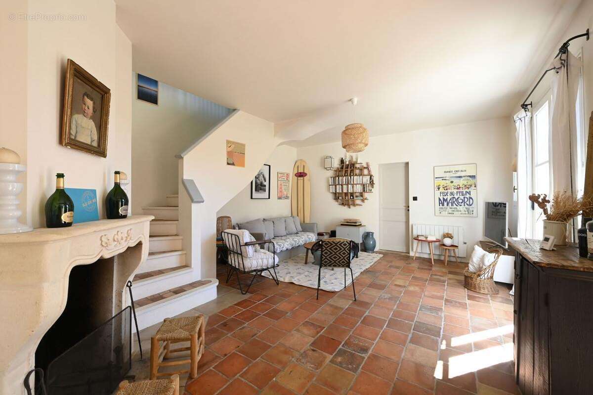 Maison à LES PORTES-EN-RE