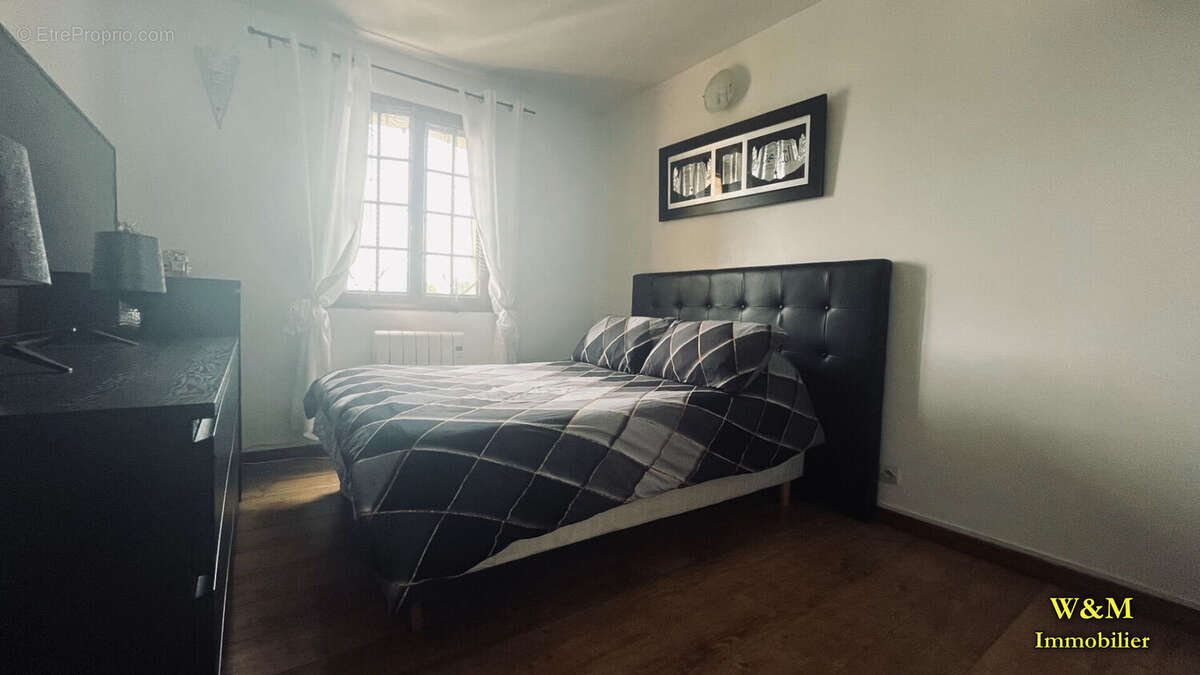 Maison à VIRY-CHATILLON