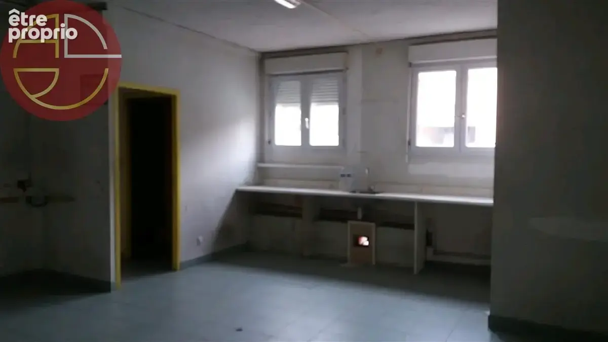 Local commercial - photo 5