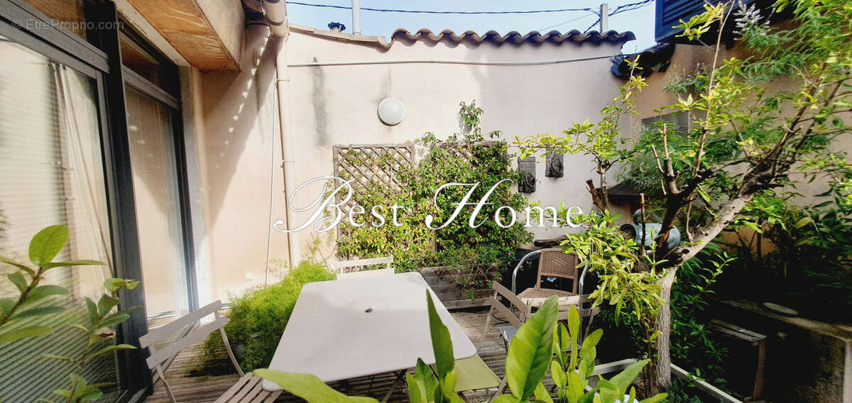 Maison à NIMES