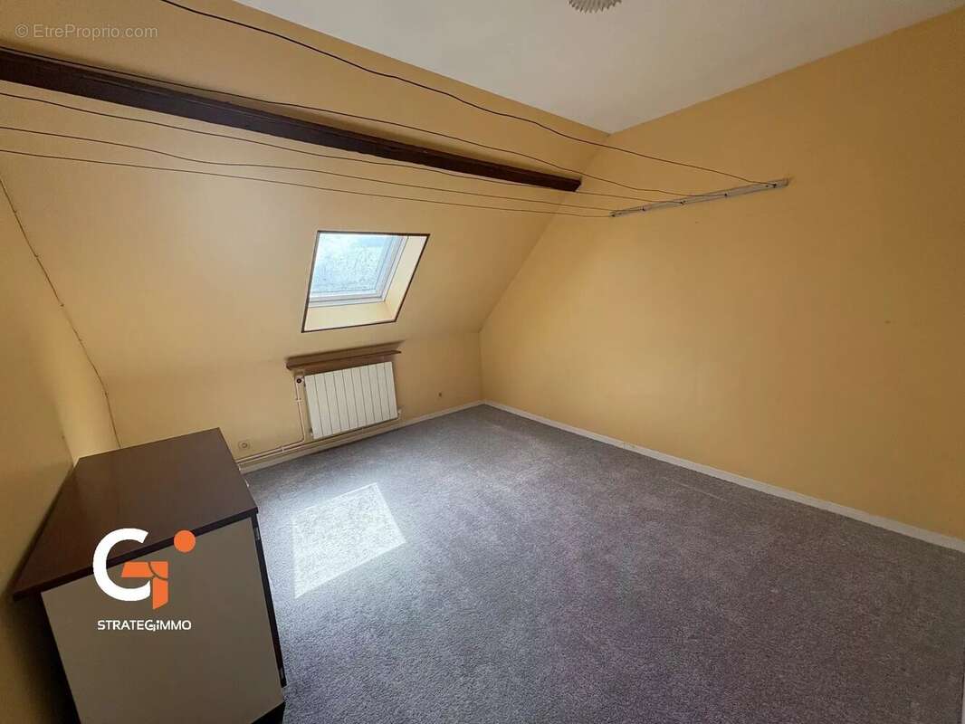 Maison à SAINT-ETIENNE-DU-ROUVRAY