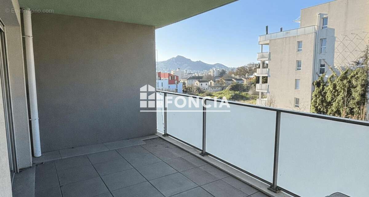 Appartement à MARSEILLE-12E