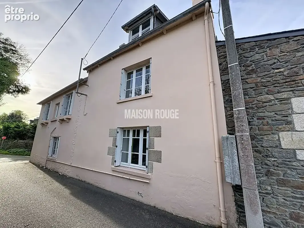 Maison totalement à rénover avec beau potentiel , 5 chambres et terrain de 750 m² à Étables-sur-Mer - photo 3