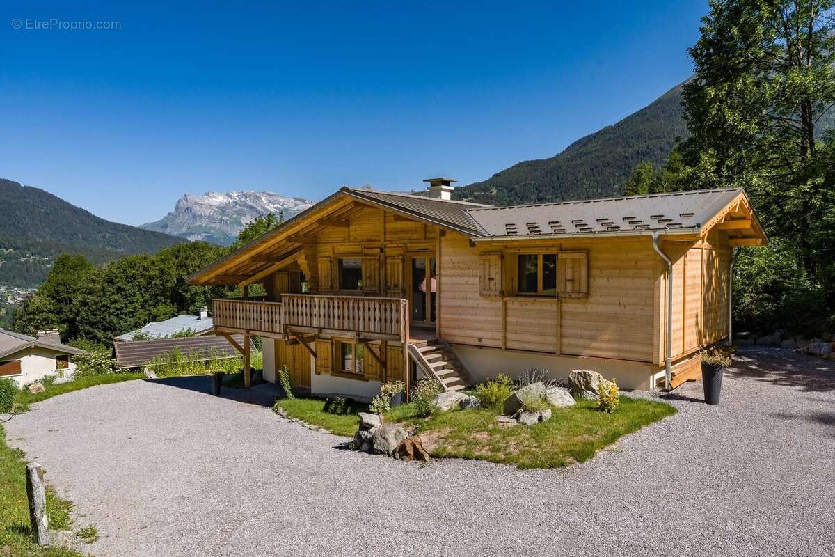 Maison à LES HOUCHES