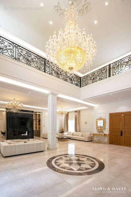 Maison à PARIS-16E