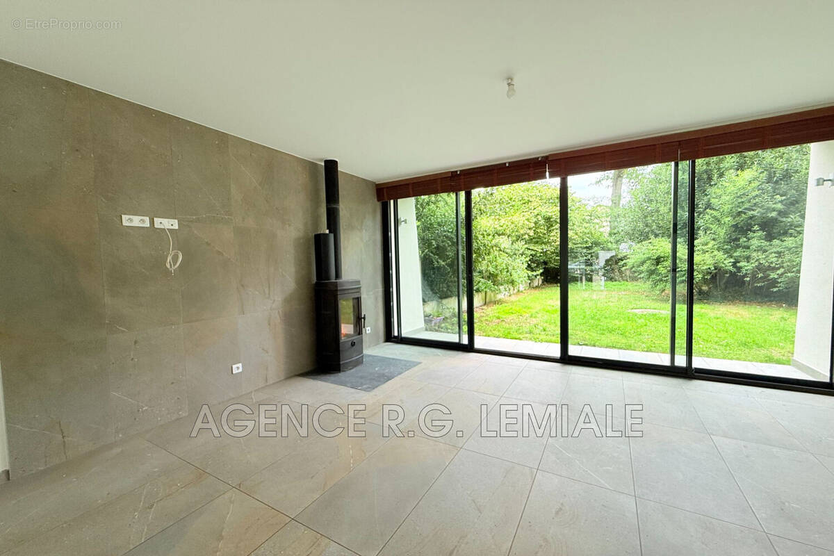 Maison 101 m² à Maisons-Laffitte  - photo 2