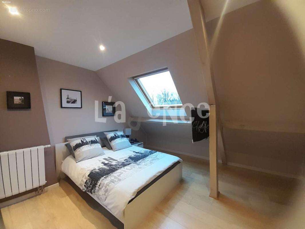 Maison à CLAYE-SOUILLY