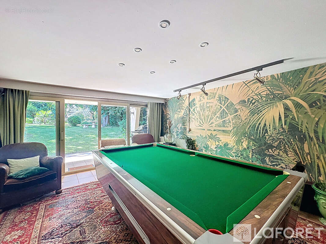 Maison à SAINT-MACAIRE-EN-MAUGES