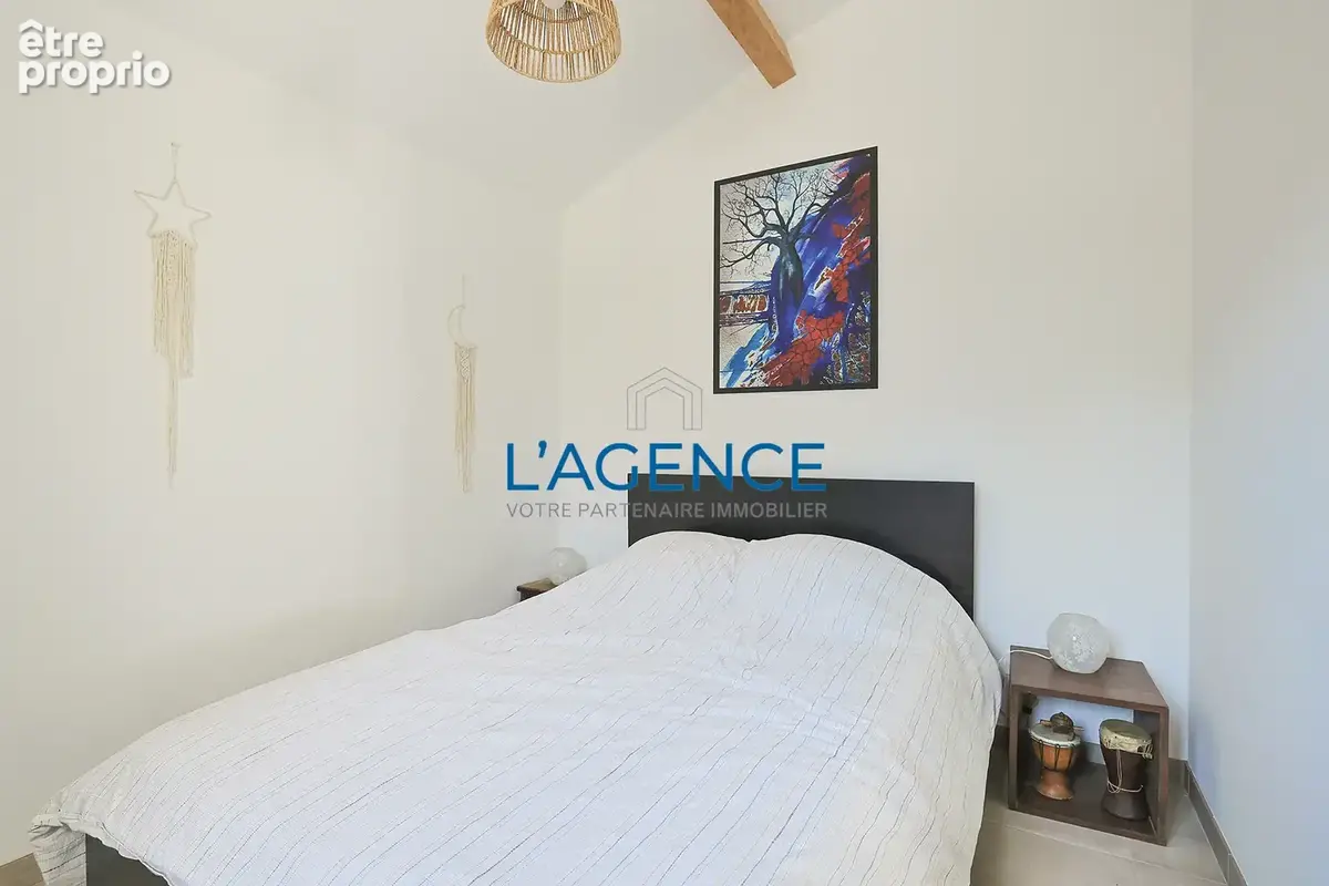 Hyères proche centre villa de charme 120m2 sur 1100m2 de terrain à voir au plus vite. - photo 18