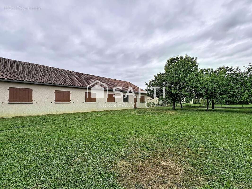 Maison 140 m² à Montesquieu-Volvestre  - photo 7