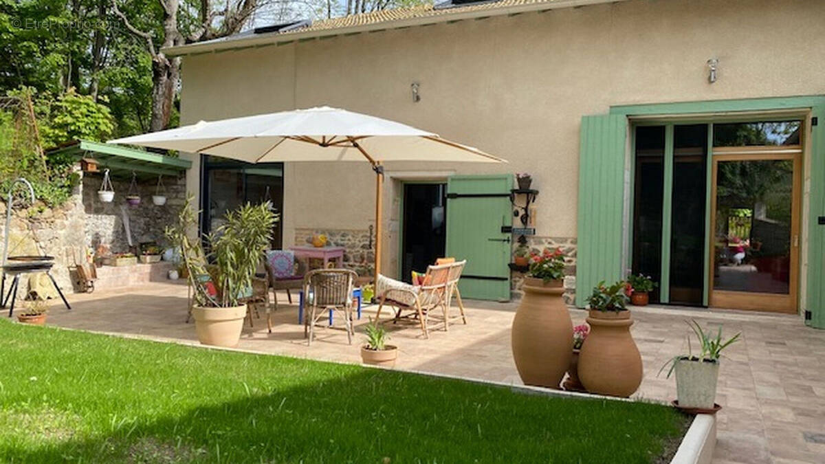 Maison à QUINCIE-EN-BEAUJOLAIS