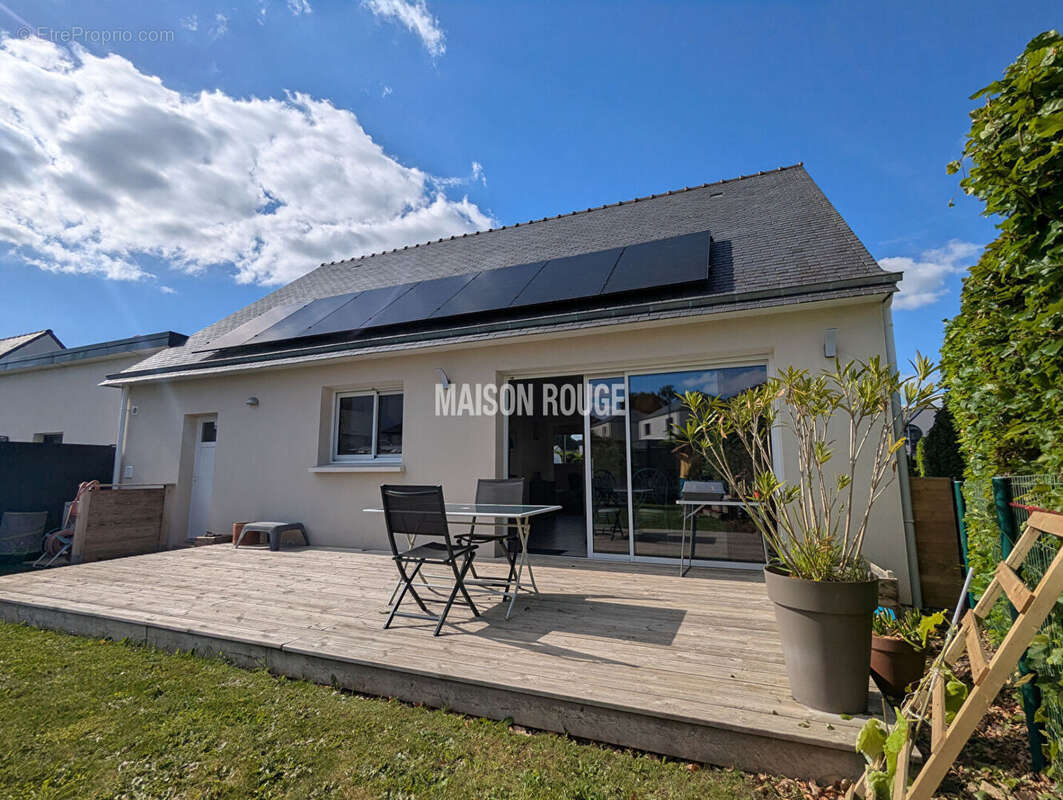 Maison à LOCQUELTAS