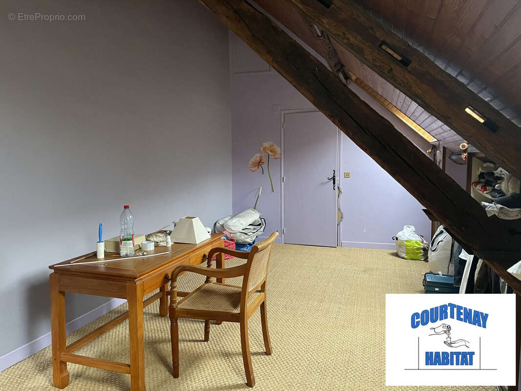 Appartement 140 m² à Courtenay  - photo 5