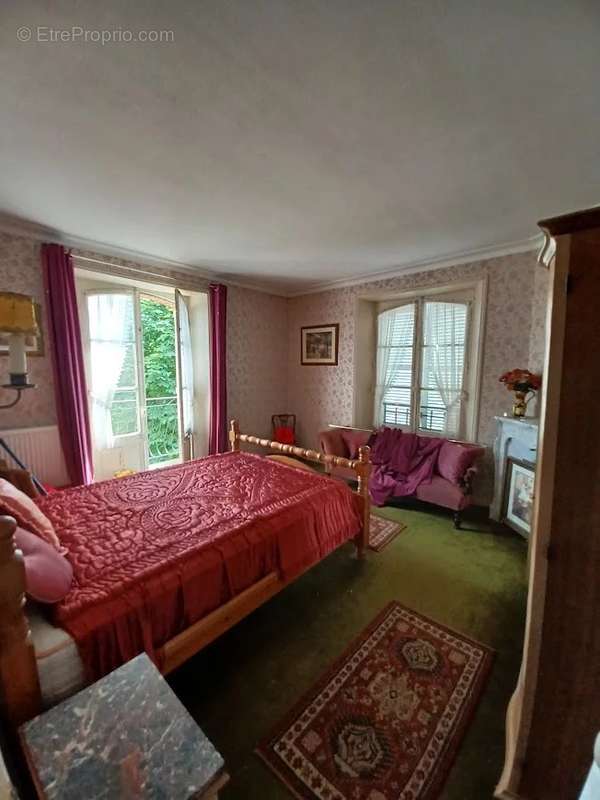 Maison à EGUZON-CHANTOME